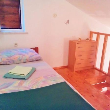 Apartments Anto พูลา ภายนอก รูปภาพ