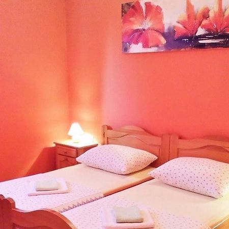 Apartments Anto พูลา ภายนอก รูปภาพ